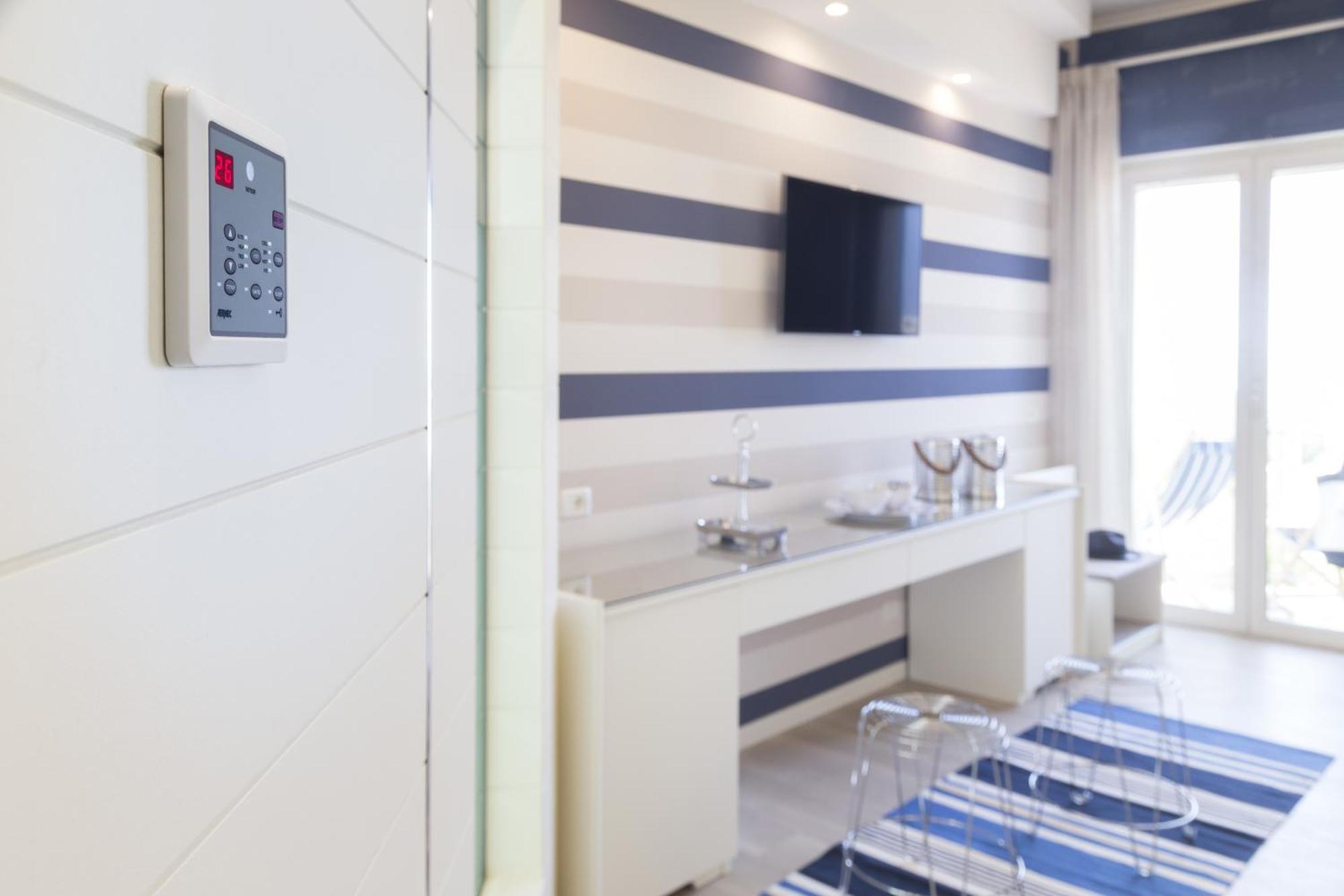 Hotel Atlantic Riviera Mare Misano Adriatico Rom bilde
