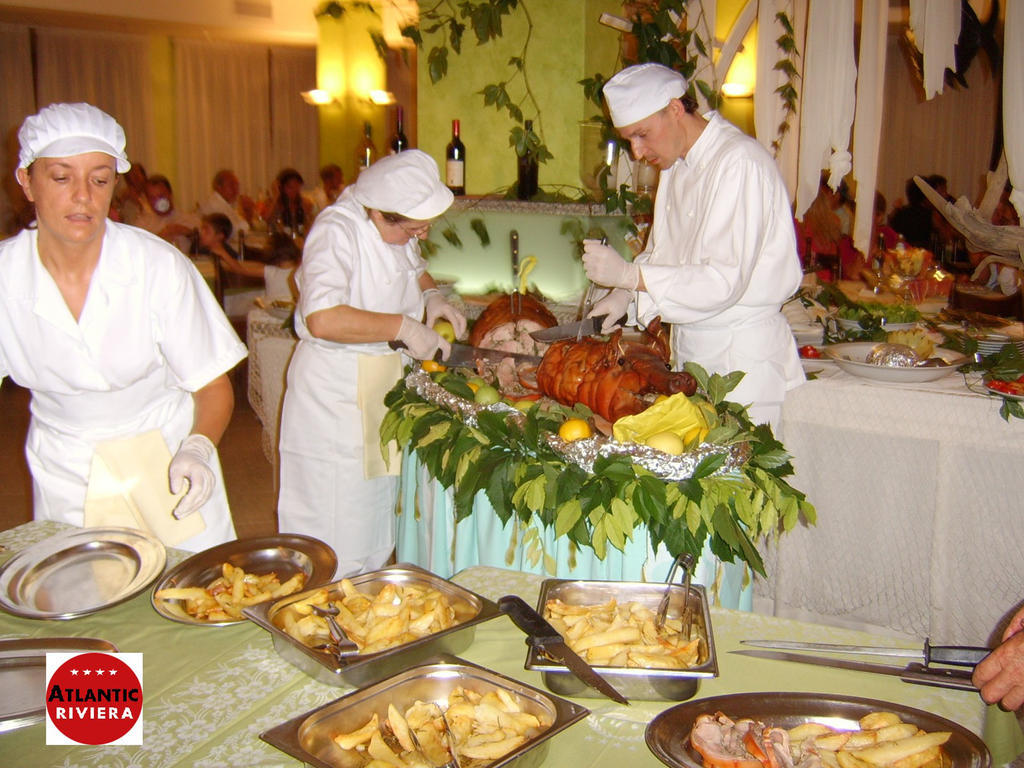 Hotel Atlantic Riviera Mare Misano Adriatico Eksteriør bilde