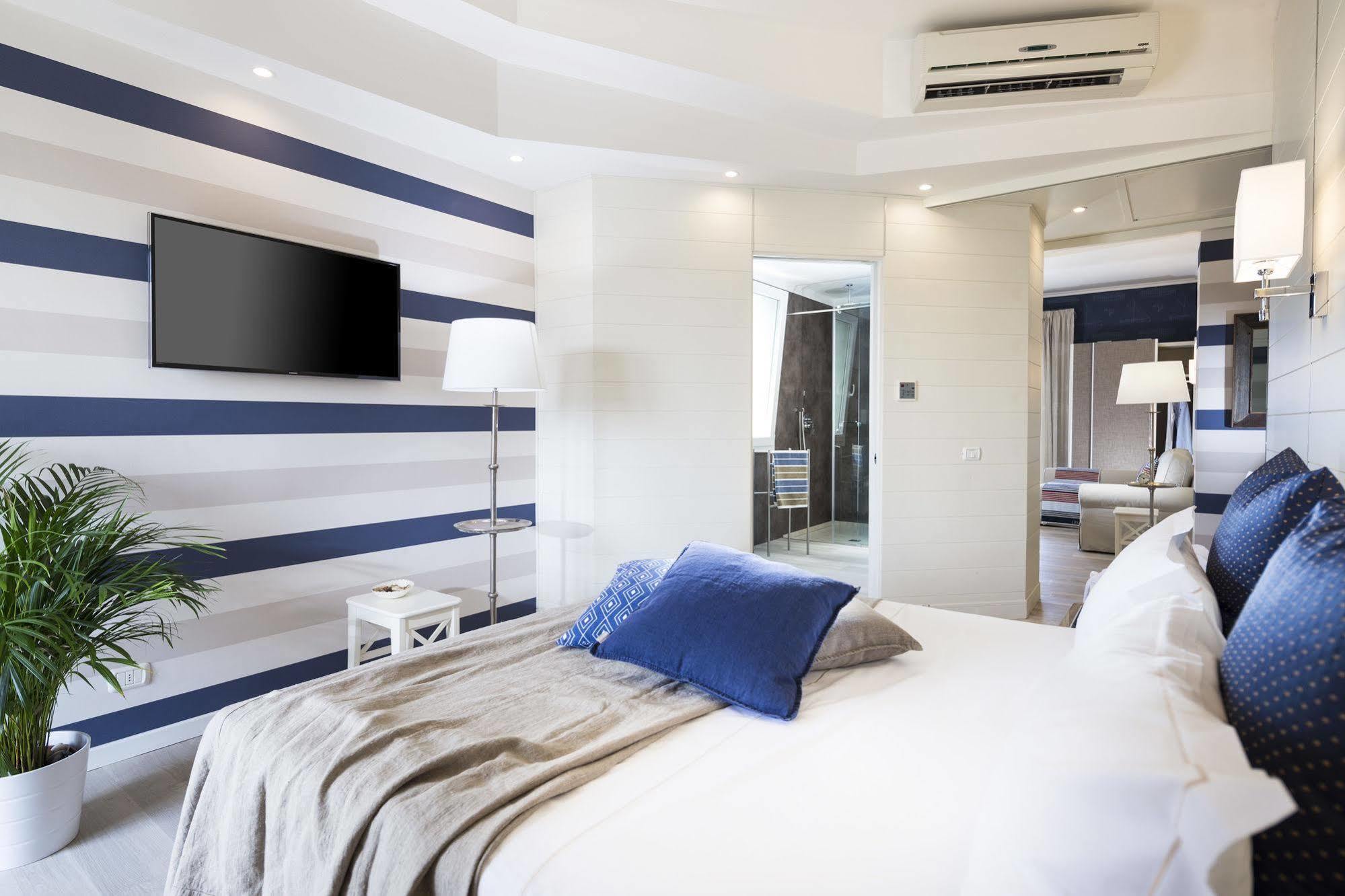 Hotel Atlantic Riviera Mare Misano Adriatico Eksteriør bilde