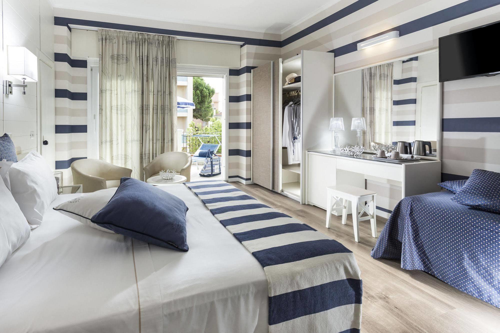 Hotel Atlantic Riviera Mare Misano Adriatico Eksteriør bilde
